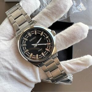 Seiko Sport Black Dial Stainless Steel Men’s Watch SUR505